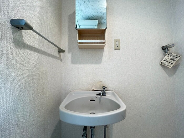 物件内観写真12　(洗面)