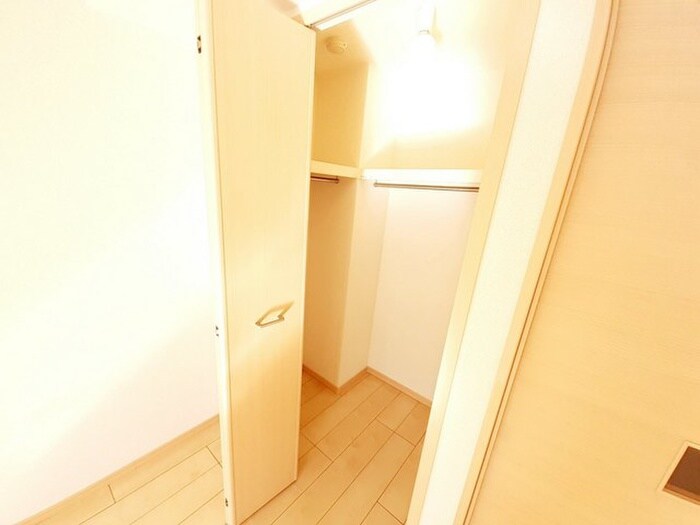 物件内観写真8　(収納)