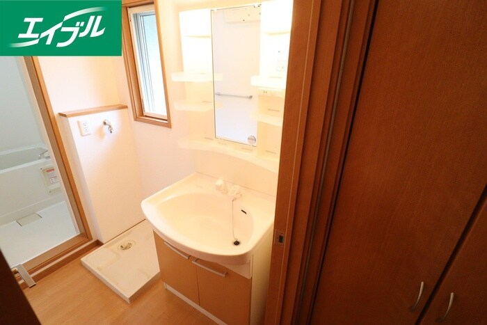 物件内観写真11　(洗面)