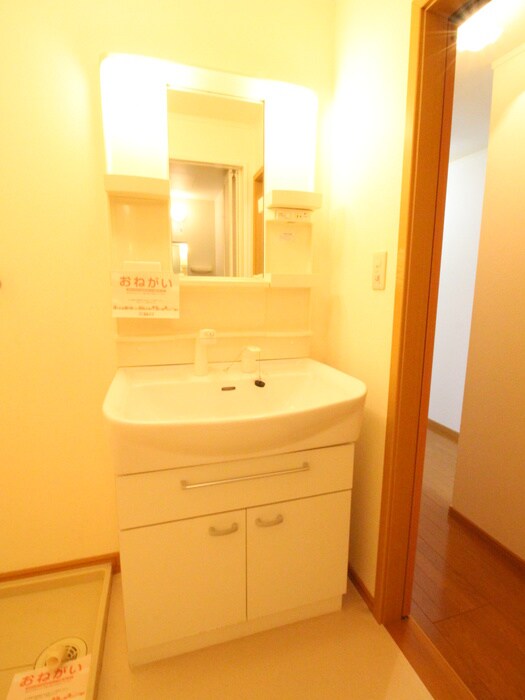 物件内観写真8　(洗面)