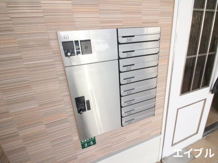 物件外観写真6　(建物設備)