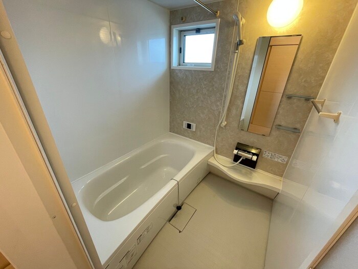 物件内観写真13　(バス／シャワールーム等)