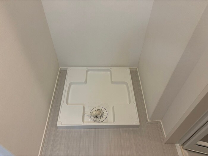 物件内観写真12　(洗濯機置場)