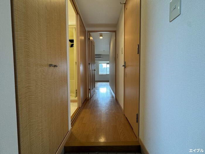 物件内観写真10　(玄関)