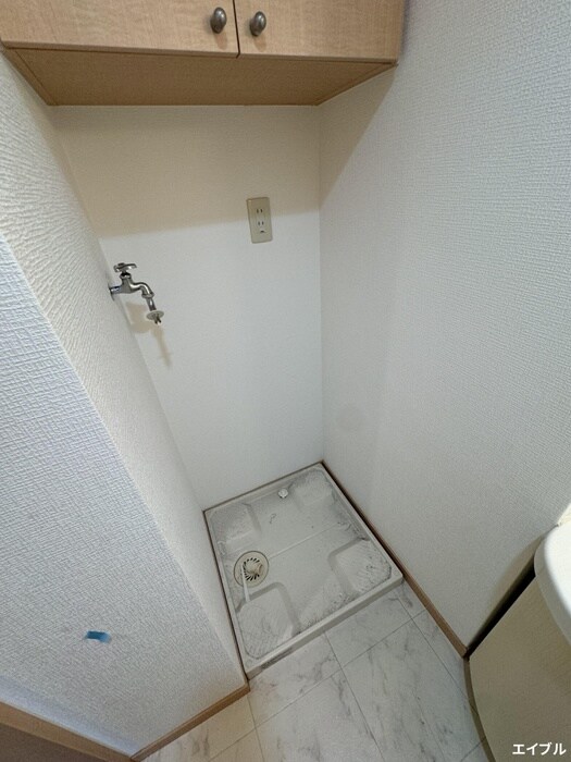 物件内観写真15　(洗濯機置場)