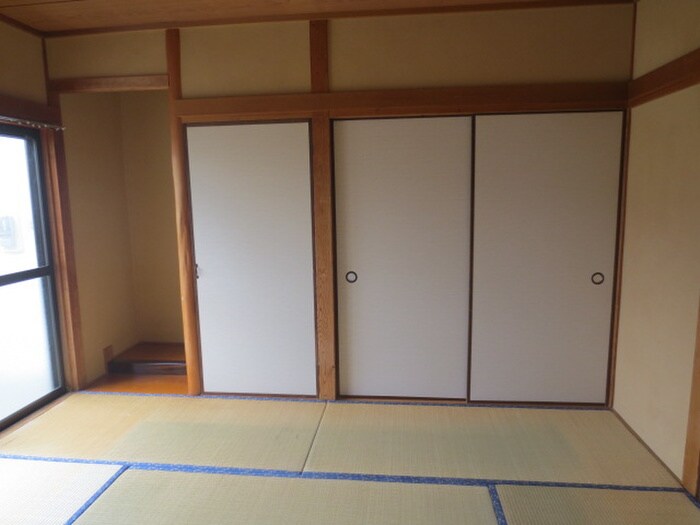 物件内観写真13　(収納)