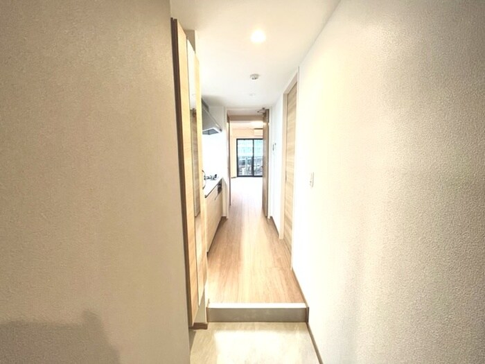 物件内観写真9　(廊下)