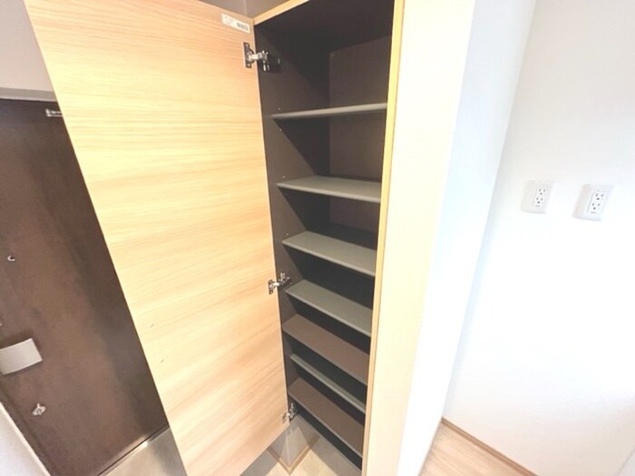 物件内観写真10　(収納)