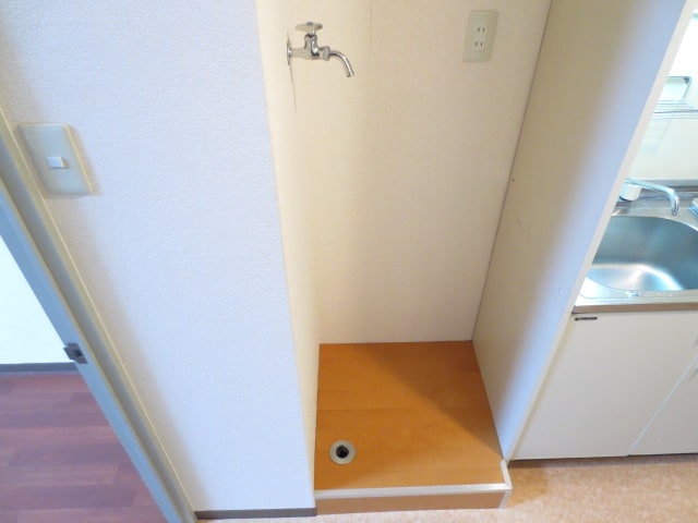 物件内観写真9　(洗濯機置場)