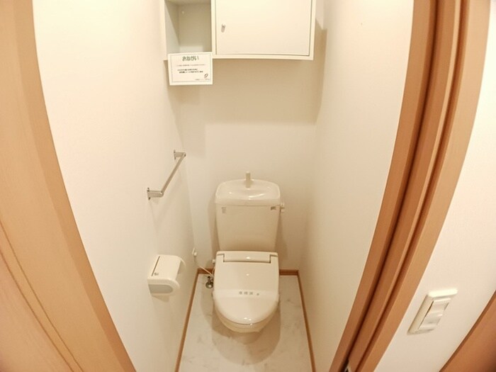 物件内観写真8　(トイレ)