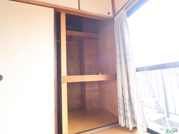 物件内観写真15　(収納)