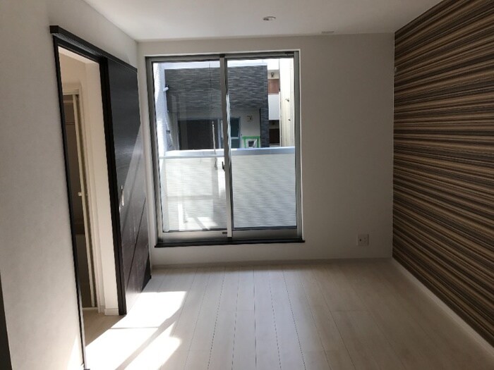 物件内観写真2　(居室)