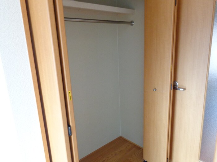 物件内観写真12　(収納)