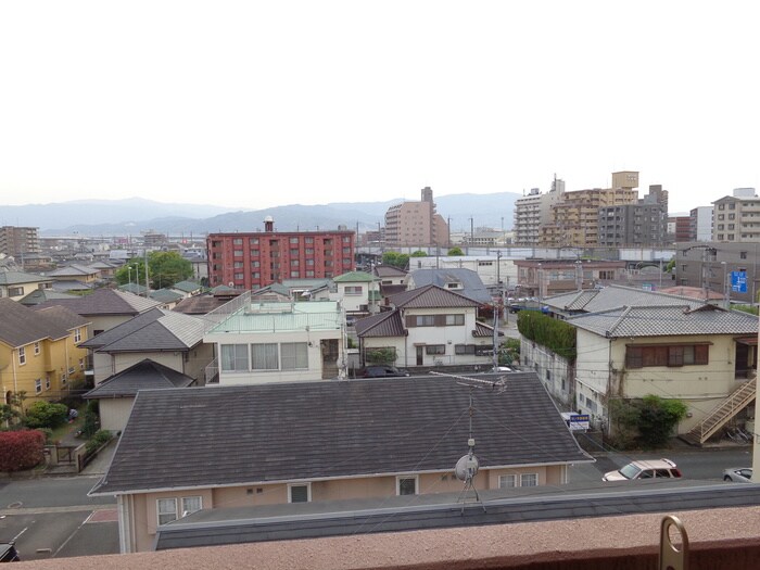 物件内観写真14　(室内からの展望)