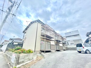 山根コーポ外観写真