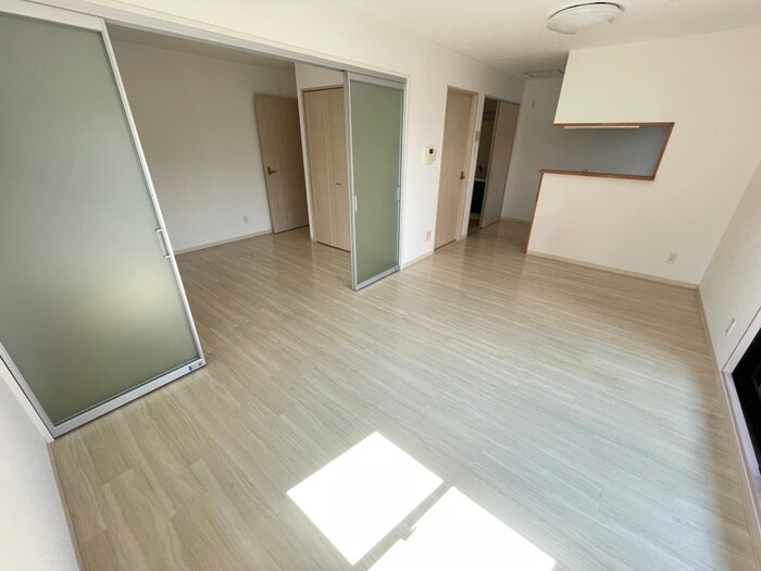 物件内観写真4　(居室)