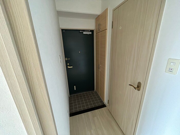 物件内観写真9　(玄関)