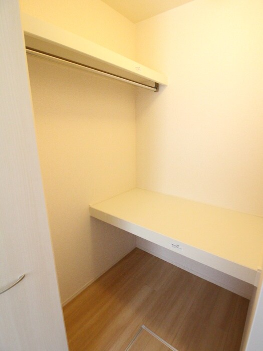 物件内観写真9　(収納)