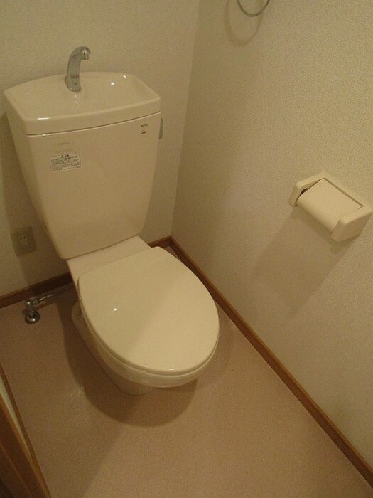 物件内観写真13　(トイレ)