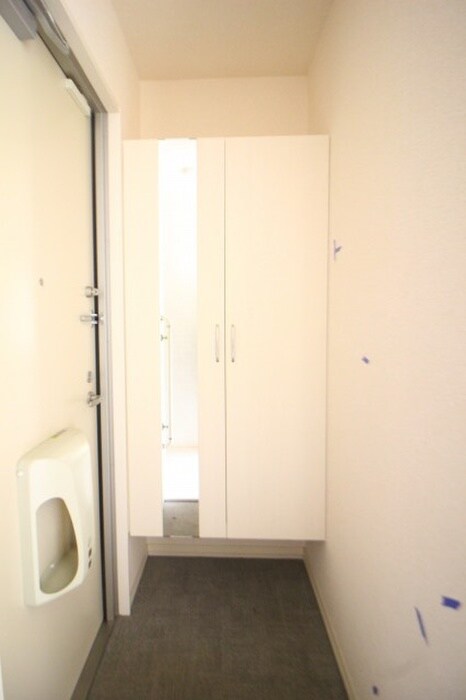 物件内観写真14　(玄関)