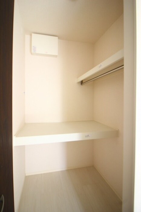 物件内観写真18　(収納)