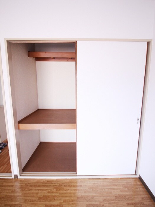 物件内観写真11　(収納)