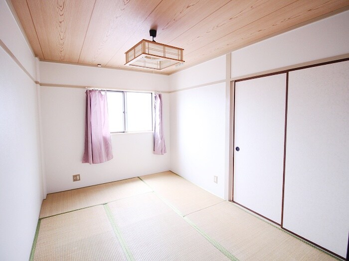 物件内観写真19　(居室)