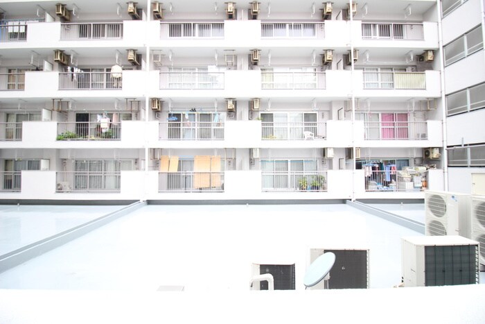 物件内観写真22　(室内からの展望)