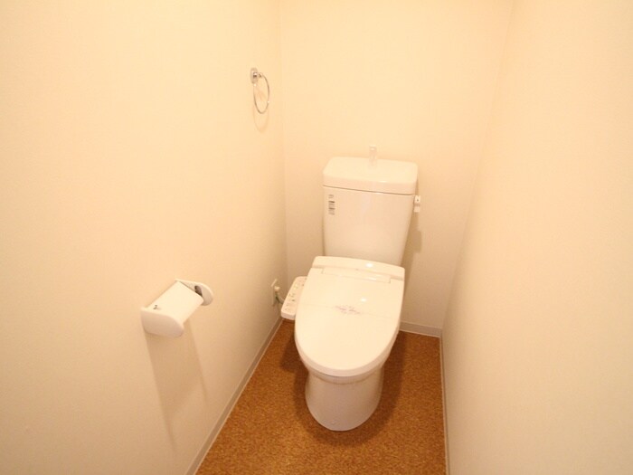物件内観写真11　(トイレ)