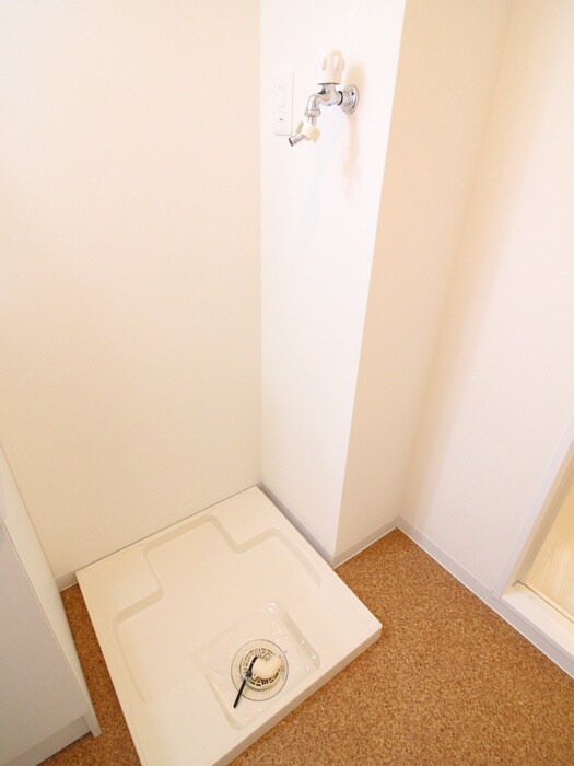 物件内観写真22　(洗濯機置場)