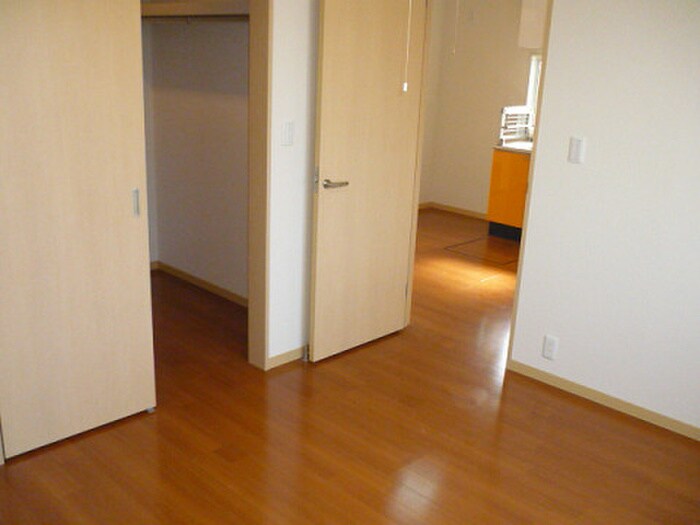 物件内観写真10　(居室)