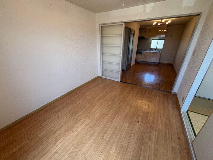 物件内観写真14　(居室)