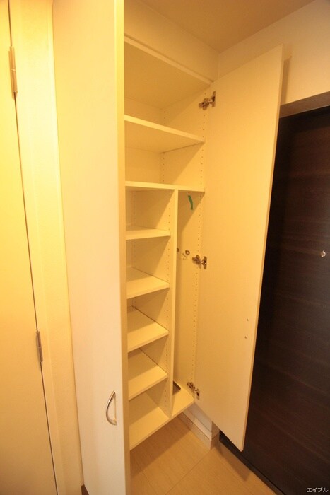 物件内観写真17　(靴箱)