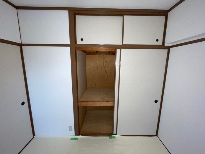 物件内観写真6　(収納)