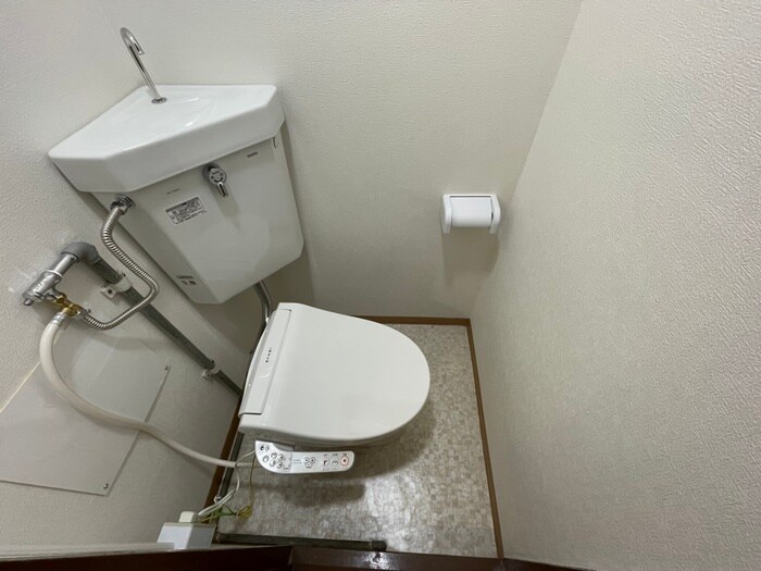 物件内観写真8　(トイレ)