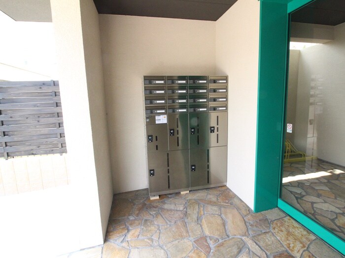 物件外観写真4　(建物設備)