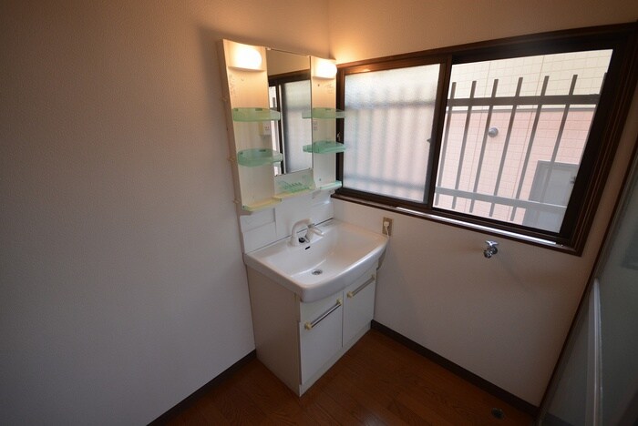 物件内観写真11　(洗面)