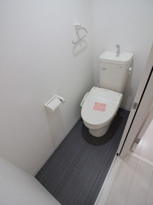 物件内観写真13　(トイレ)