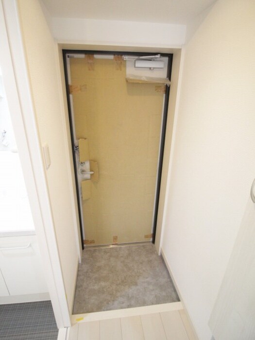 物件内観写真19　(玄関)