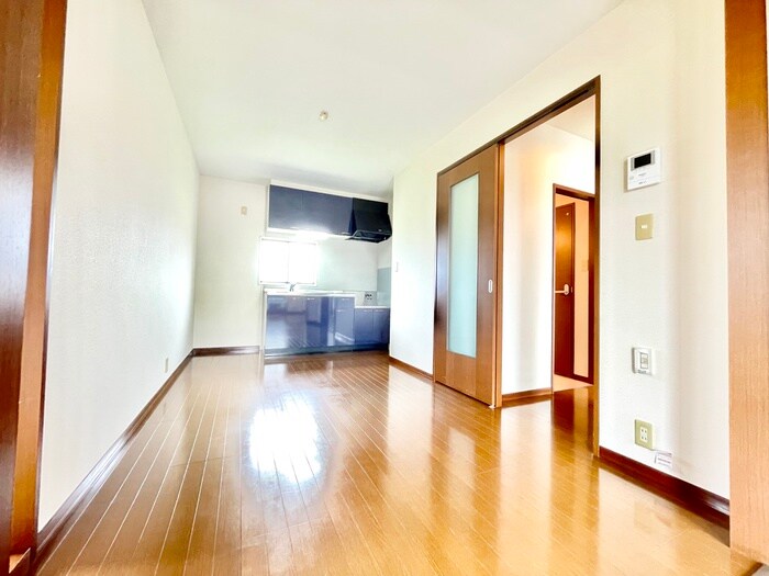 物件内観写真4　(居室)