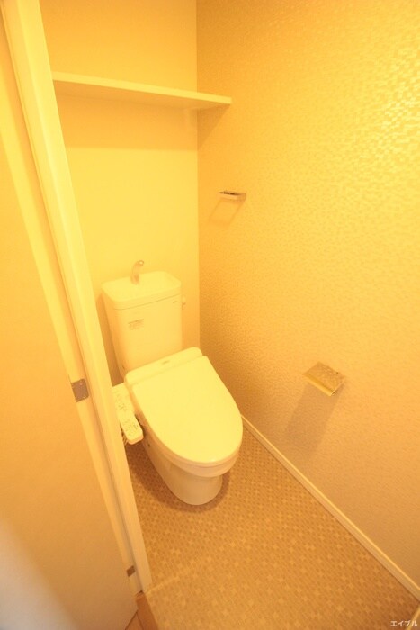 物件内観写真15　(トイレ)