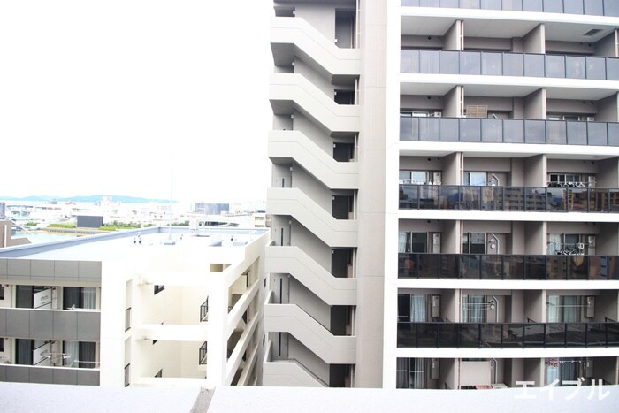 物件内観写真22　(室内からの展望)