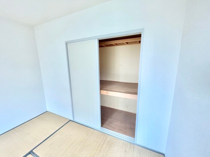 物件内観写真6　(収納)