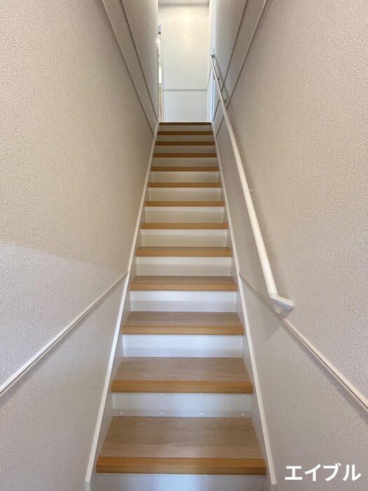 物件内観写真15　(洗濯機置場)