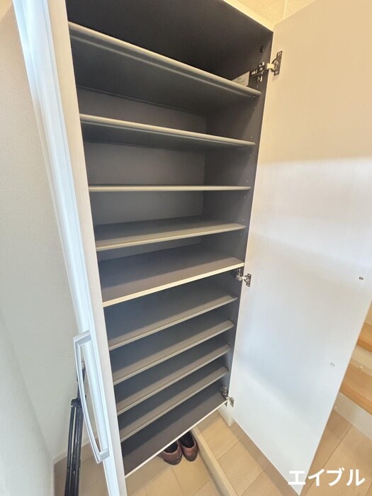 物件内観写真16　(靴箱)