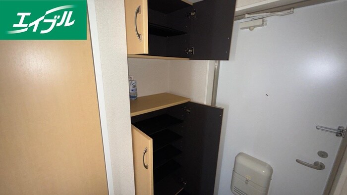 物件内観写真18　(靴箱)