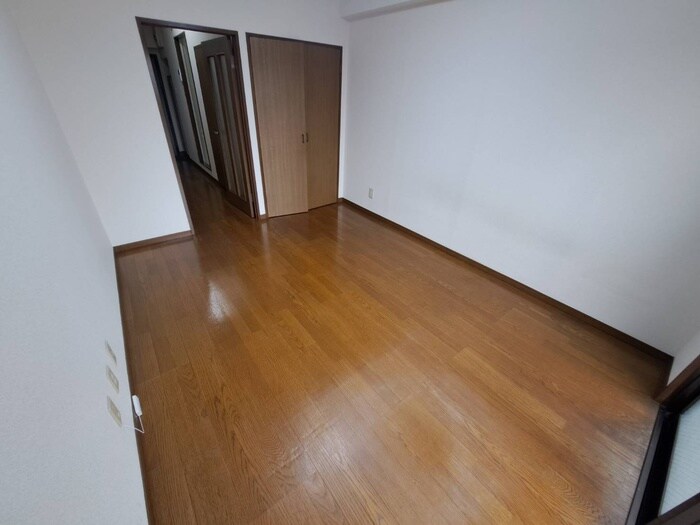 物件内観写真15　(居室)