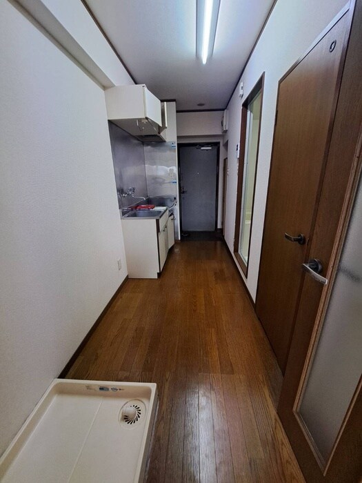 物件内観写真16　(廊下)