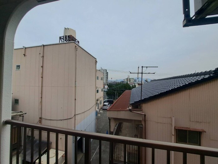 物件内観写真17　(室内からの展望)