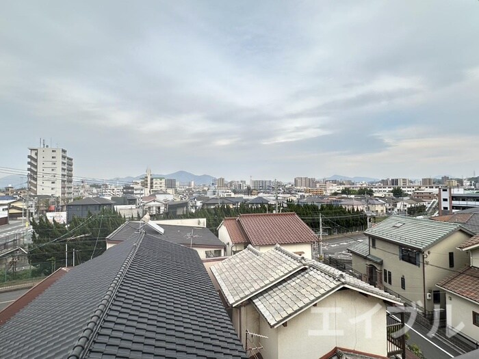 物件内観写真17　(室内からの展望)